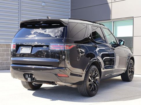 Certified 2023 Land Rover Discovery S R-Dynamic AWD/4WD image 7