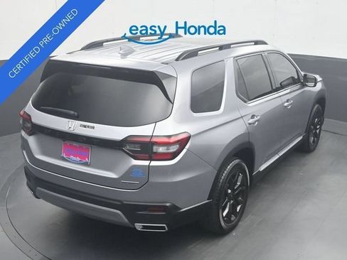 Used 2025 Honda Pilot Touring image 25