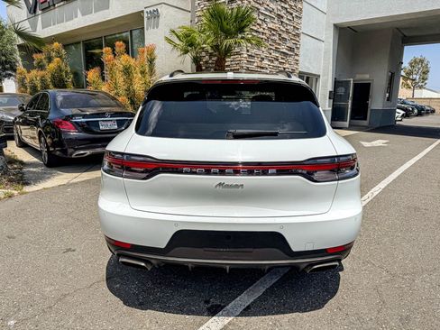 Used 2020 Porsche Macan AWD/4WD image 12