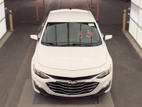 Used 2024 Chevrolet Malibu LS w/ Driver Confidence Package FWD image 2