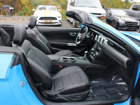 Used 2023 Ford Mustang Premium image 13