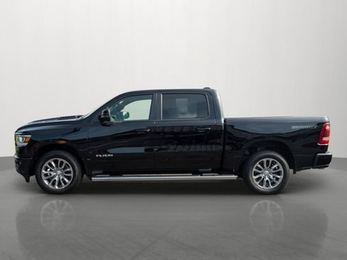 Used 2023 RAM 1500 Laramie AWD/4WD image 4