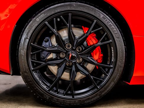 Used 2023 Chevrolet Corvette Stingray Premium Conv w/ Z51 Performance Package RWD image 39
