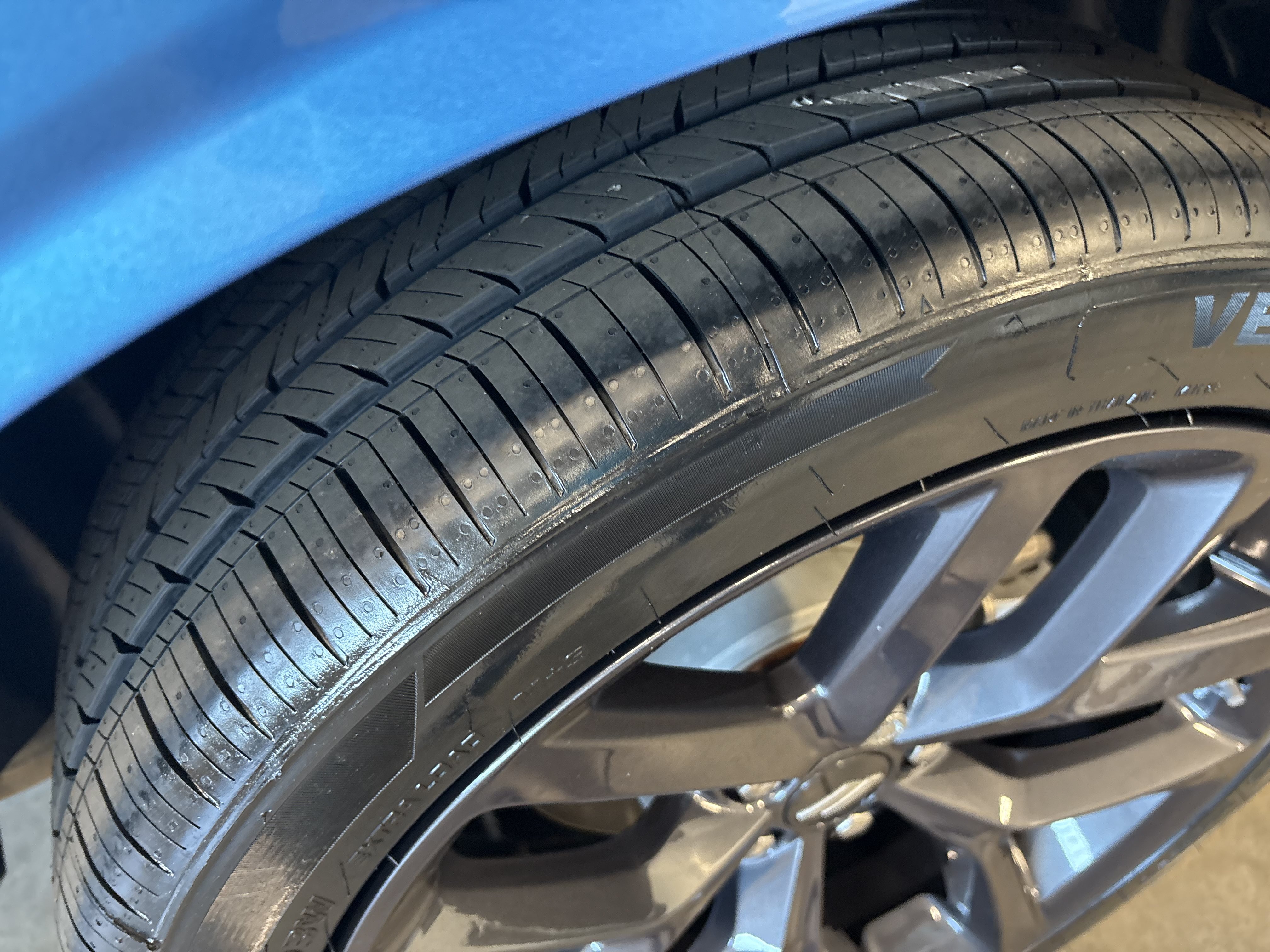 Used 2023 Dodge Challenger SXT w/ Plus Package RWD image 30