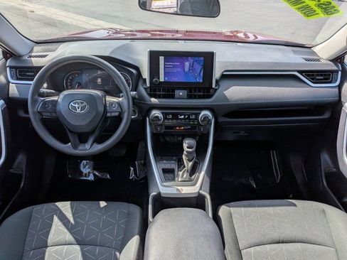 Used 2025 Toyota RAV4 XLE FWD image 15