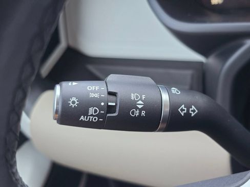 Used 2023 Land Rover Defender 110 S AWD/4WD image 30