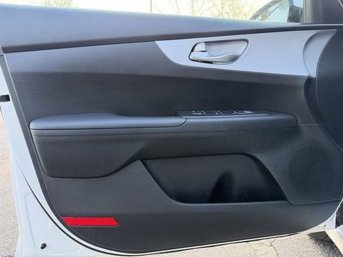 Certified 2024 Kia Forte LXS w/ LXS Technology Package image 9