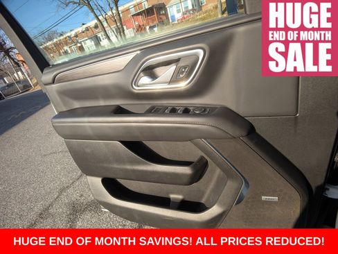 Used 2024 Chevrolet Suburban LT image 30