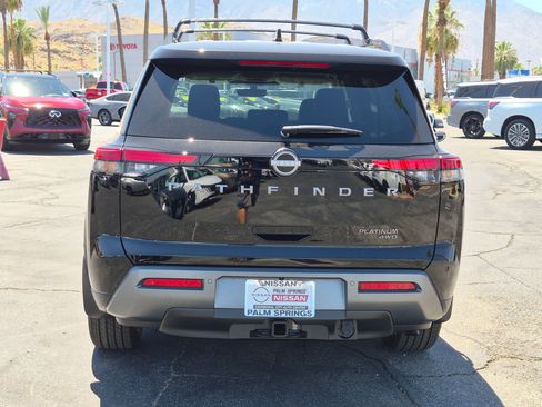 New 2026 Nissan Pathfinder Platinum w/ Accent Package AWD/4WD image 4