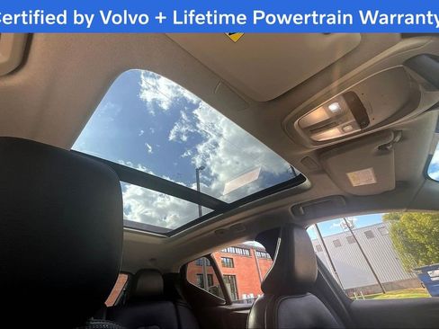 Certified 2025 Volvo XC40 B5 Core image 21