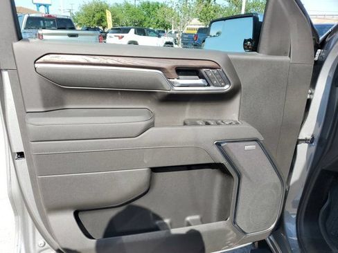 New 2026 GMC Sierra 1500 SLT RWD image 18