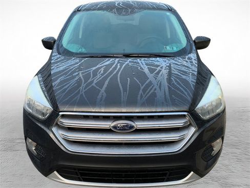 Used 2017 Ford Escape SE w/ SE Cold Weather Package AWD/4WD image 7