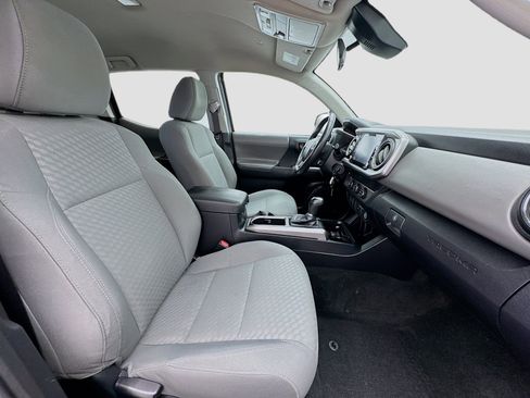 Used 2021 Toyota Tacoma SR5 image 18