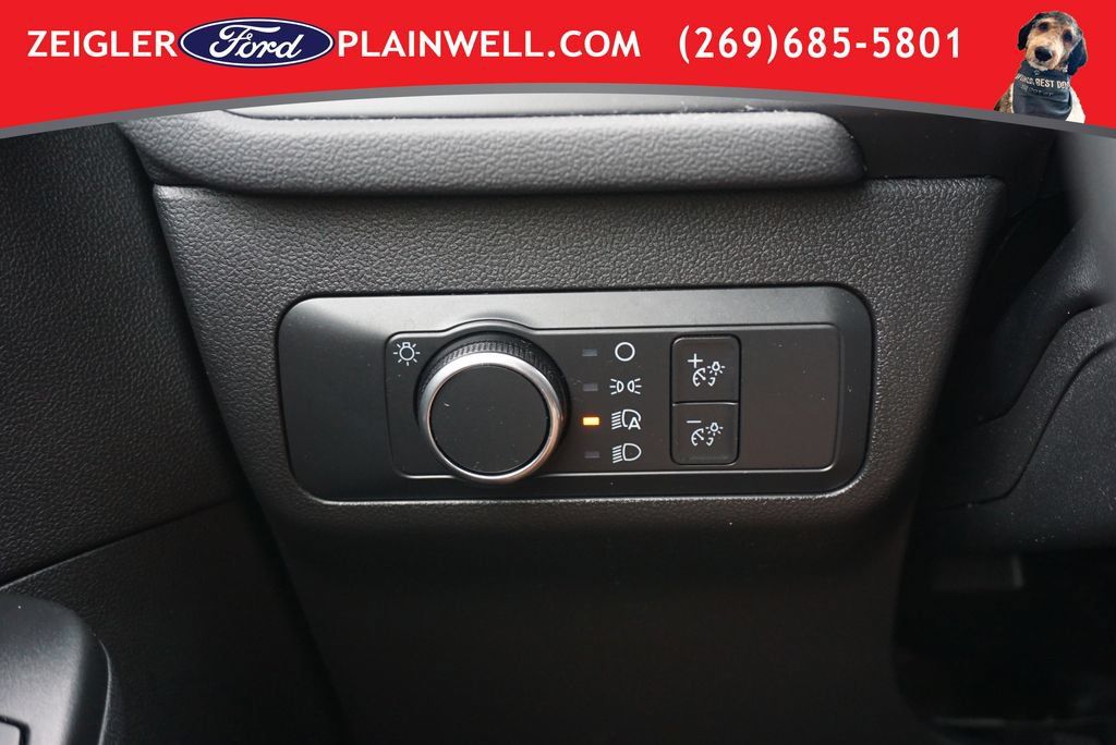 Used 2022 Ford Escape SE w/ Cold Weather Package FWD image 30