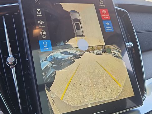 New 2026 Volvo XC90 T8 Ultra w/ Protection Package Premier image 7