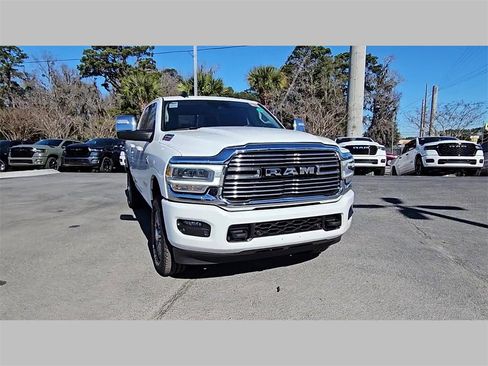 Used 2024 RAM 2500 Laramie w/ Safety Group image 37