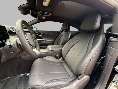 Used 2024 Mercedes-Benz CLE 300 4MATIC Coupe image 2