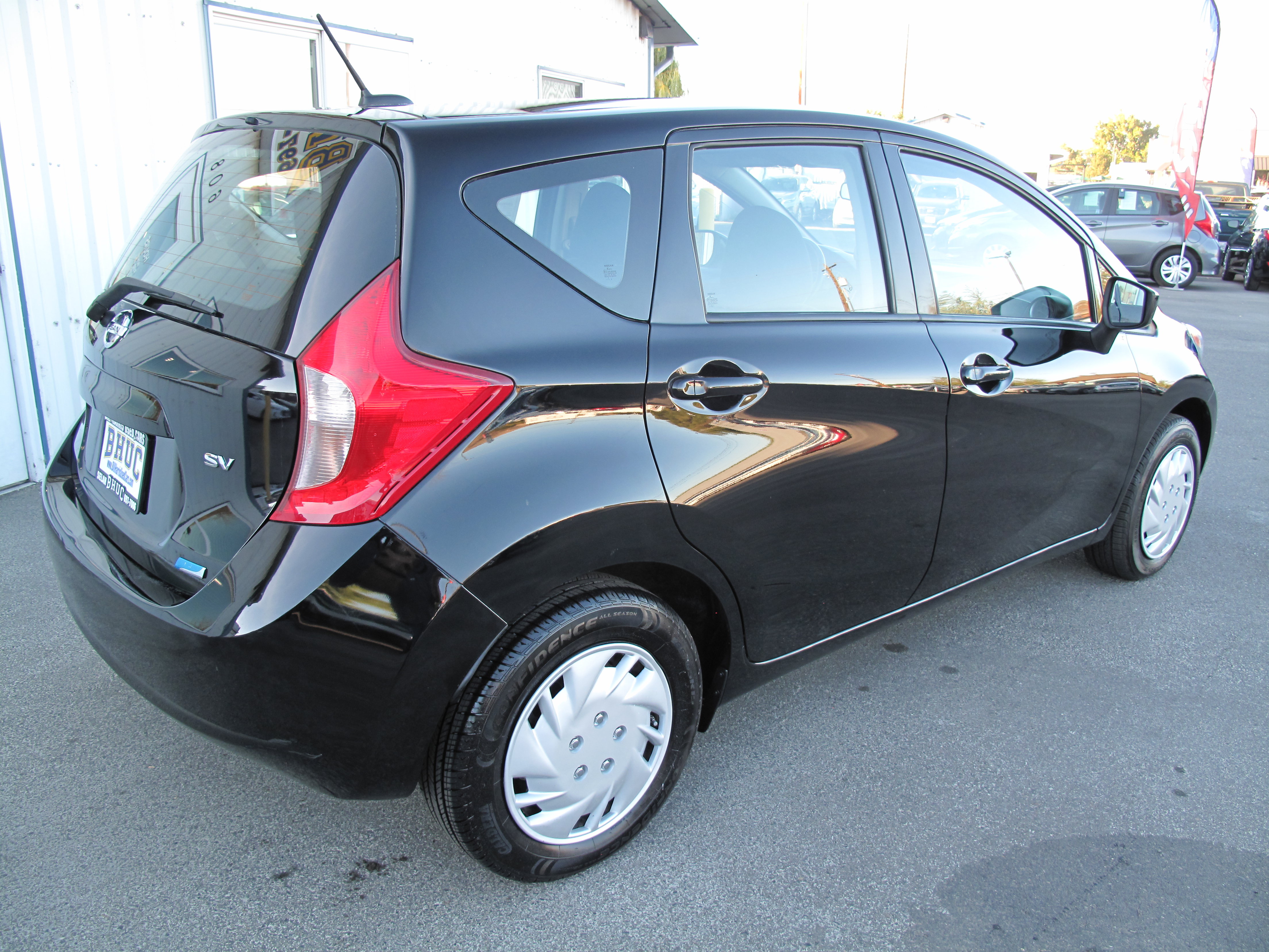 Used 2015 Nissan Versa Note SV w/ SV Convenience Package FWD image 6