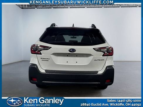 Used 2024 Subaru Outback Premium AWD/4WD image 4