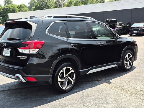 Used 2022 Subaru Forester Touring AWD/4WD image 8