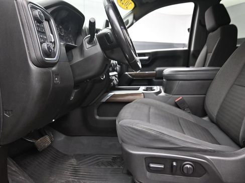 Used 2021 Chevrolet Silverado 1500 LT Trail Boss AWD/4WD image 16