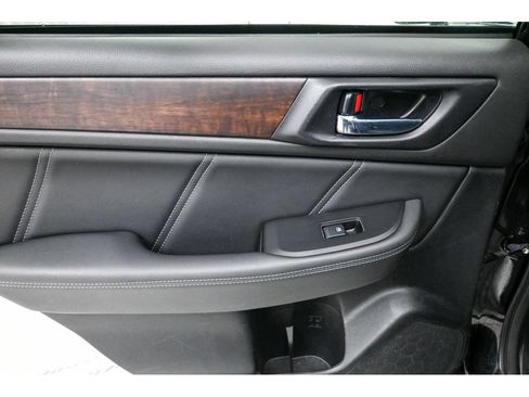 Used 2019 Subaru Outback 2.5i Limited AWD/4WD image 27