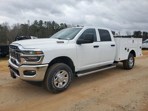 New 2025 RAM 2500 Tradesman w/ Chrome Appearance Group image 3