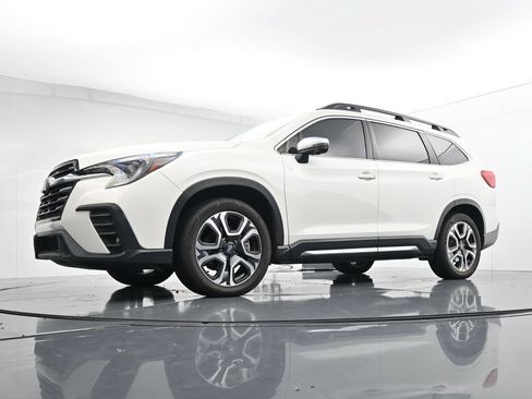 Used 2023 Subaru Ascent Limited w/ Technology Package AWD/4WD image 31