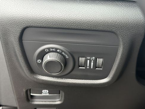 New 2026 Jeep Grand Cherokee L Laredo RWD image 37