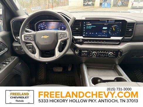 Used 2024 Chevrolet Silverado 2500 LTZ w/ LTZ Premium Package image 19