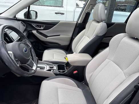 Used 2023 Subaru Forester Premium image 9