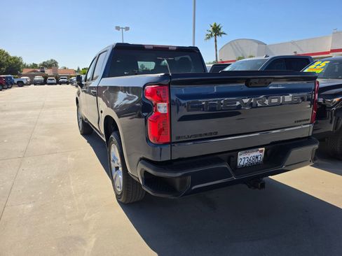 Used 2022 Chevrolet Silverado 1500 Custom w/ LPO, Dark Essentials Package RWD image 4