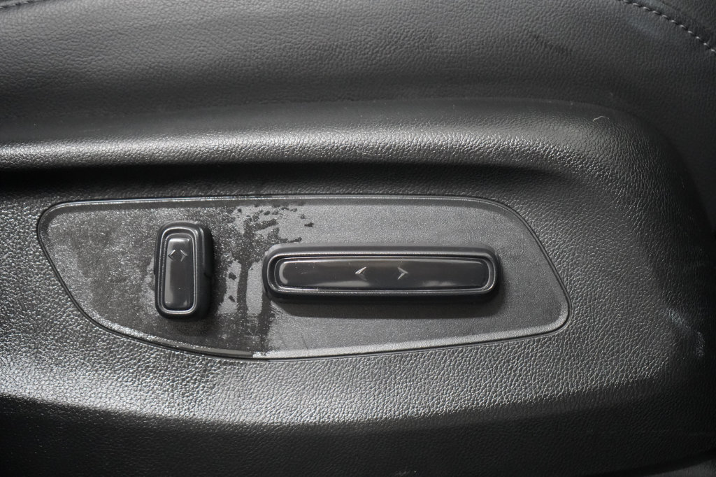 Used 2025 Honda CR-V EX-L image 23