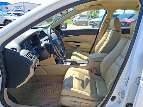 Used 2011 Honda Accord SE image 13