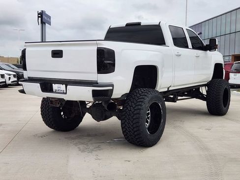 Used 2016 Chevrolet Silverado 2500 High Country w/ Duramax Plus Package AWD/4WD image 2