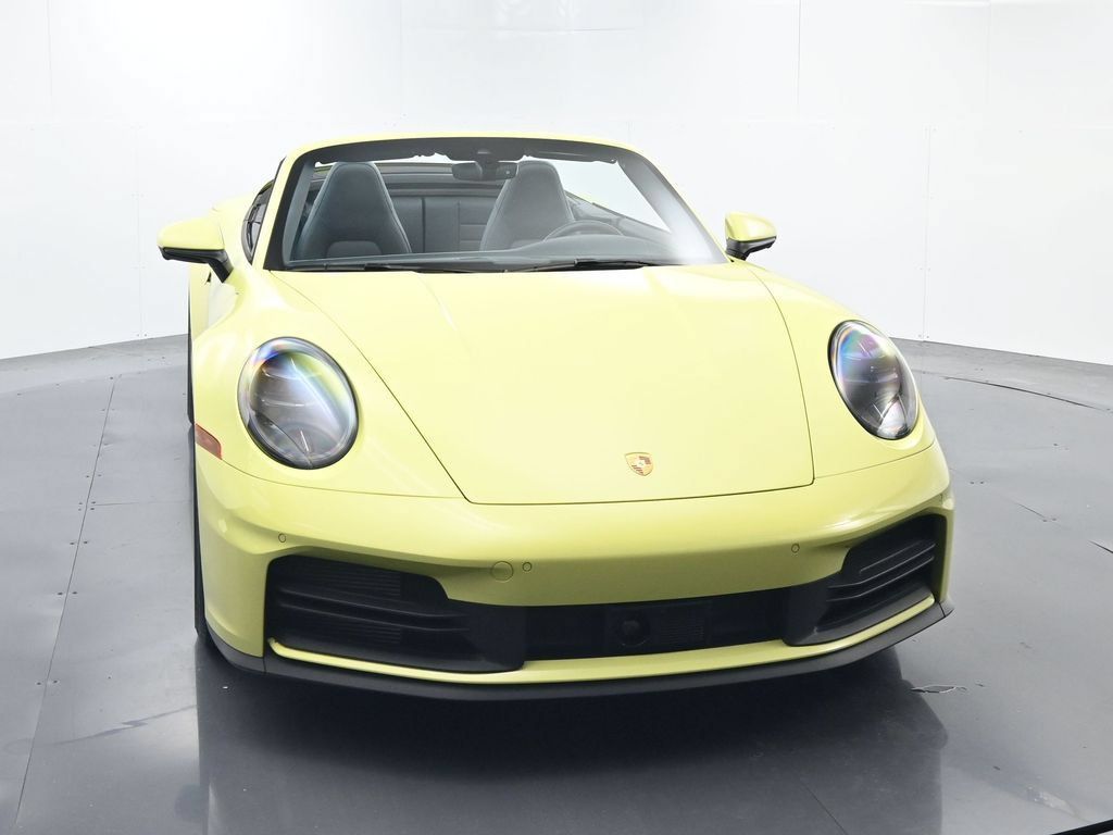 Certified 2025 Porsche 911 Carrera RWD image 13