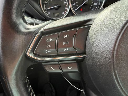 Used 2018 MAZDA CX-5 Touring w/ Preferred Equipment Package FWD image 13