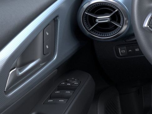 New 2025 Chevrolet Equinox EV LT FWD image 22