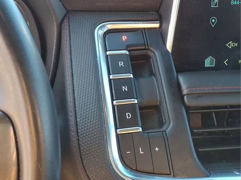 Used 2024 Chevrolet Suburban RST image 11