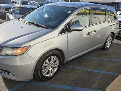 Used 2016 Honda Odyssey EX-L image 3