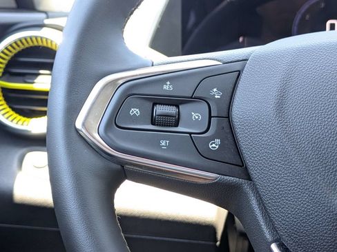 Used 2024 Chevrolet Trax ACTIV w/ Driver Confidence Package FWD image 25