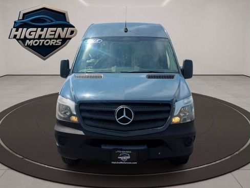 Used 2018 Mercedes-Benz Sprinter 2500 image 9