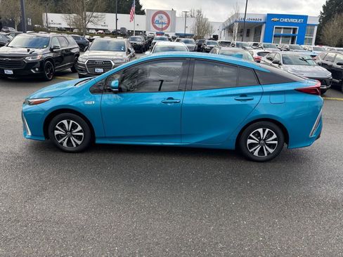 Used 2018 Toyota Prius Prime Plus image 8