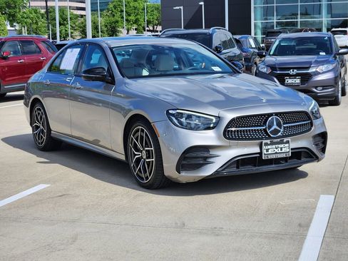 Used 2021 Mercedes-Benz E 350 Sedan image 3