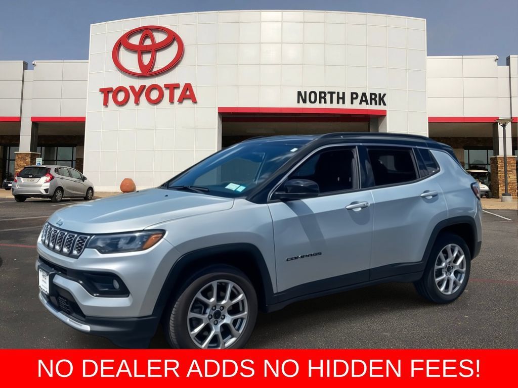 Used 2025 Jeep Compass Limited AWD/4WD image 1