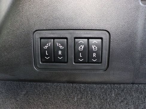 Used 2023 Cadillac XT6 Premium Luxury image 58