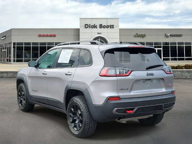 Used 2019 Jeep Cherokee Trailhawk w/ Cold Weather Group AWD/4WD image 3