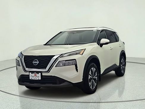 Used 2022 Nissan Rogue SV w/ SV Premium Package AWD/4WD image 2