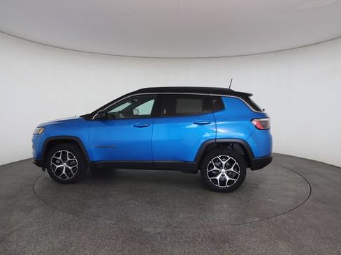 Used 2024 Jeep Compass Limited AWD/4WD image 8