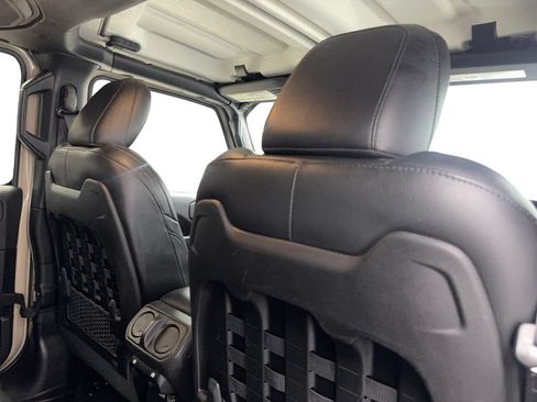 Used 2022 Jeep Wrangler Unlimited Rubicon 4xe AWD/4WD image 42